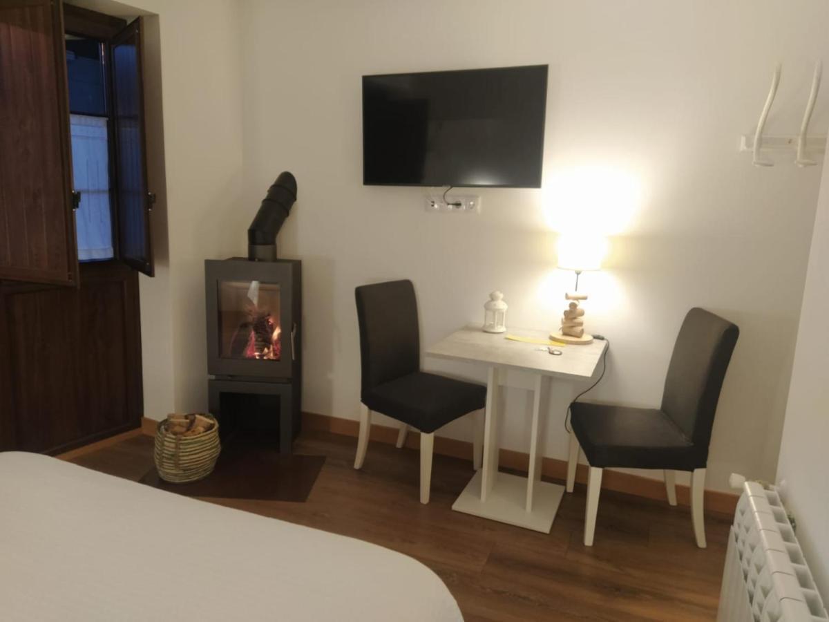 Pandiello Casa Rural La Cortina מראה חיצוני תמונה