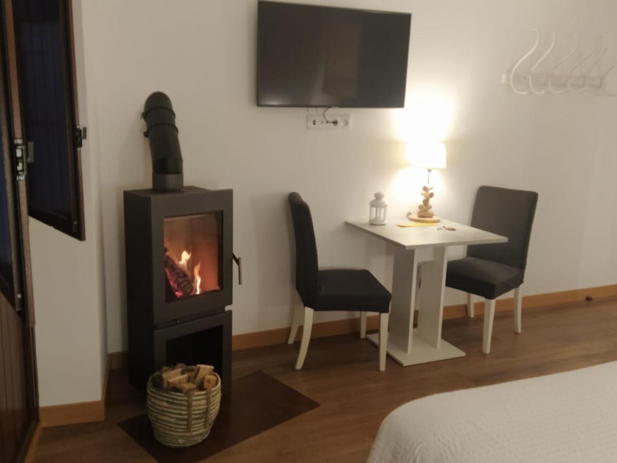 Pandiello Casa Rural La Cortina מראה חיצוני תמונה