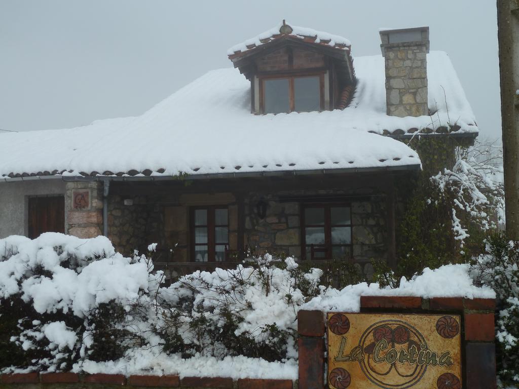 Pandiello Casa Rural La Cortina מראה חיצוני תמונה